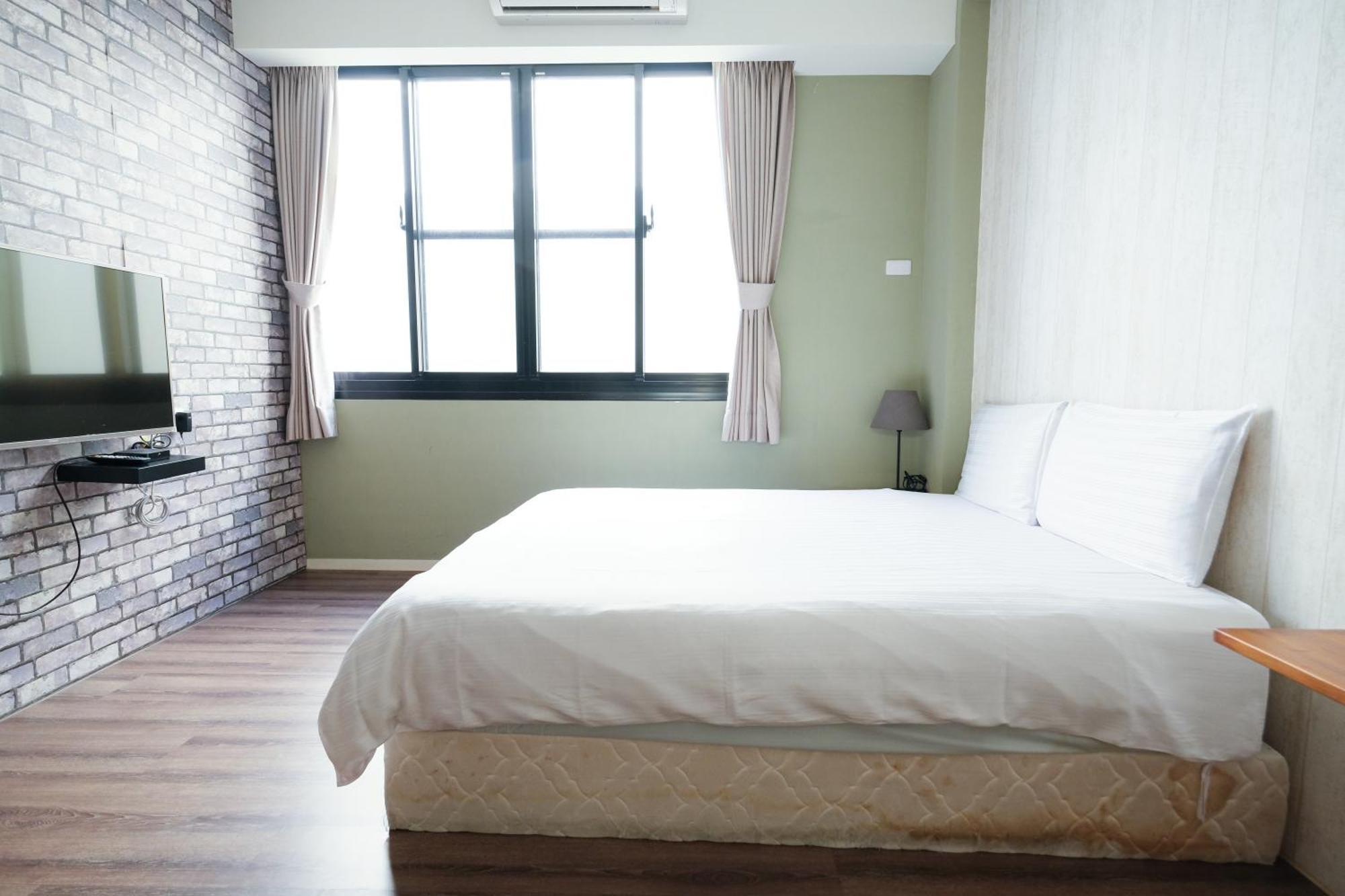 Wow Haha Foodie House Tainan Exterior photo